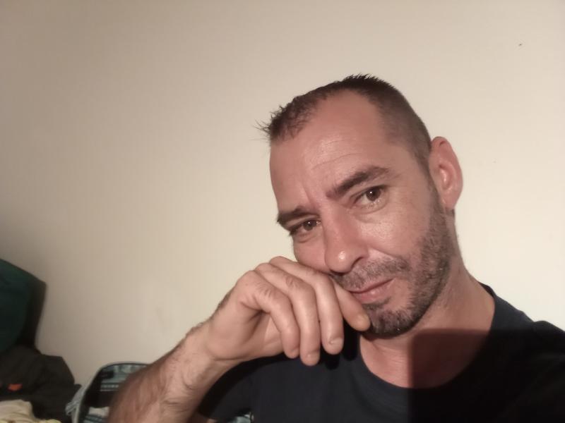 Nahoj  42 ans Les Sables d'Olonne