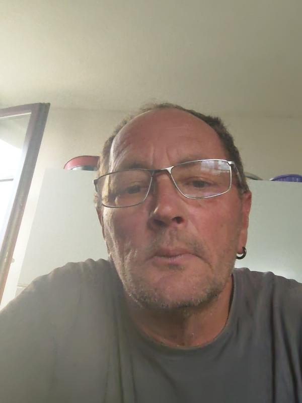 Albert  57 ans Altenach