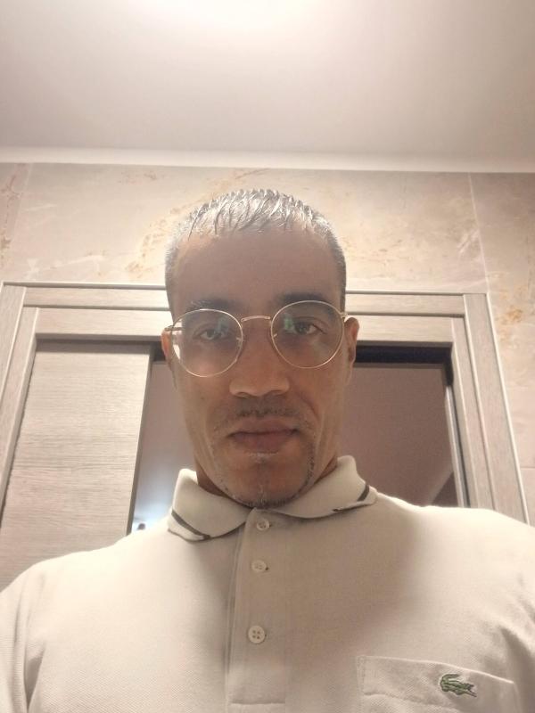 squefile 46 ans Domont