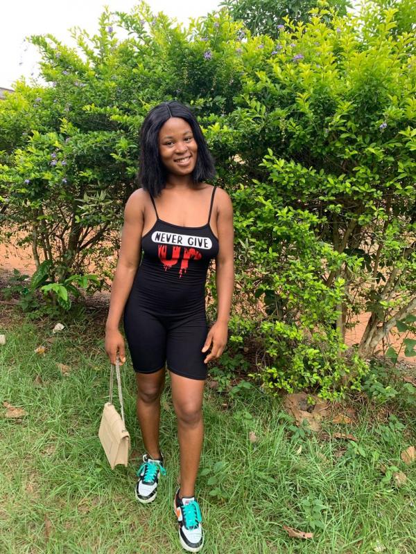 audrey 23 ans Colayrac Saint Cirq