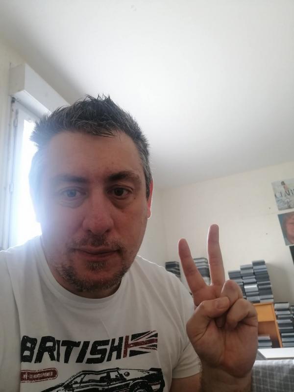 Romain 46 ans Nevers