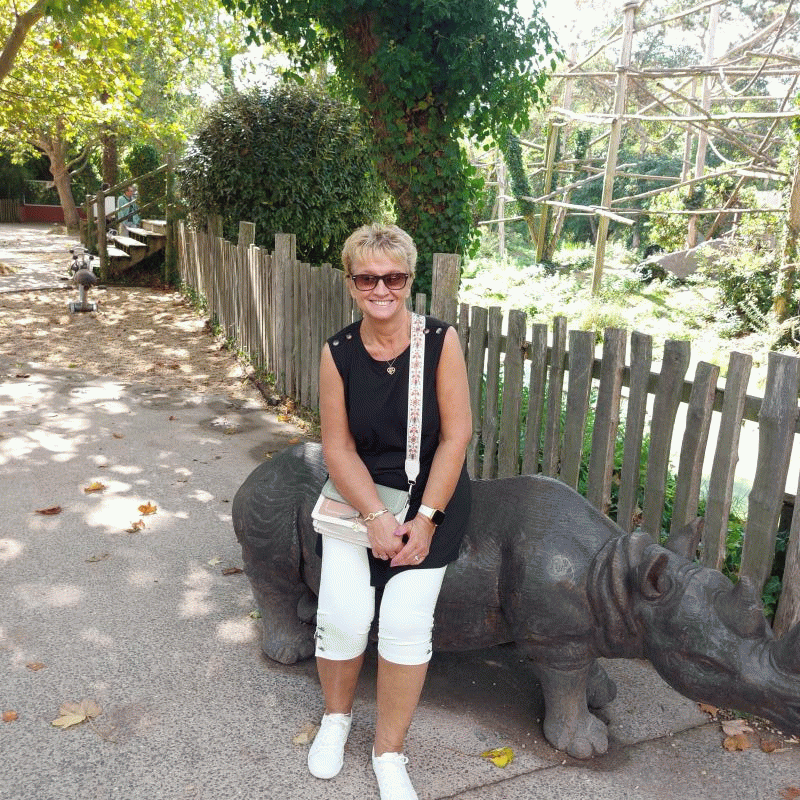 Rose 57 ans Boutiers Saint Trojan