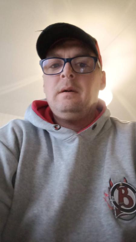 Mickael 37 ans Briançon