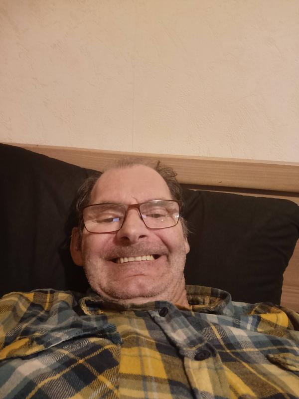 José 59 ans Chaumont