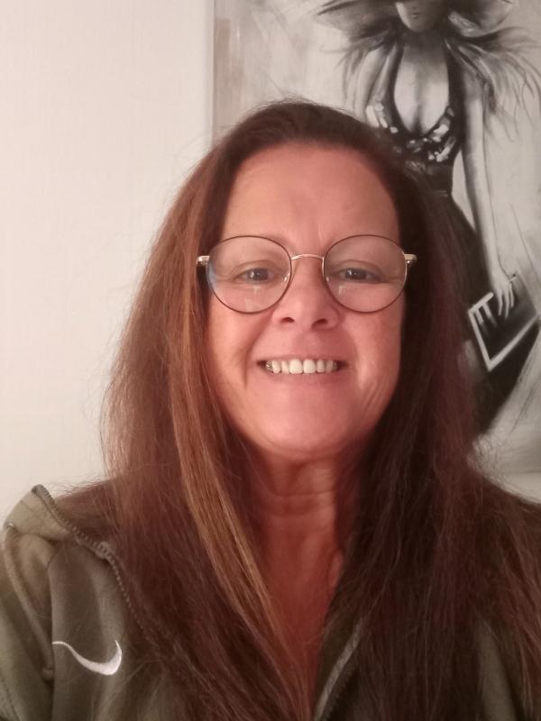 Christelle  56 ans Vallauris