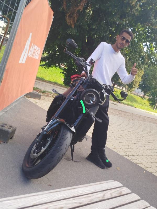 Iheb 31 ans Livry Gargan