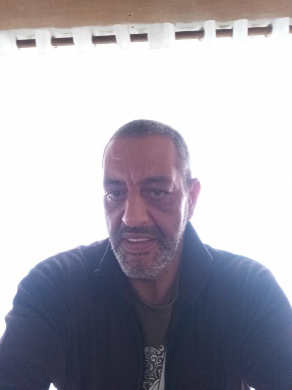 alik 57 ans Saint Agnan