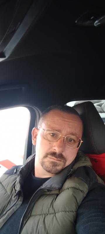 Dams 37 ans Chazelles sur Lyon