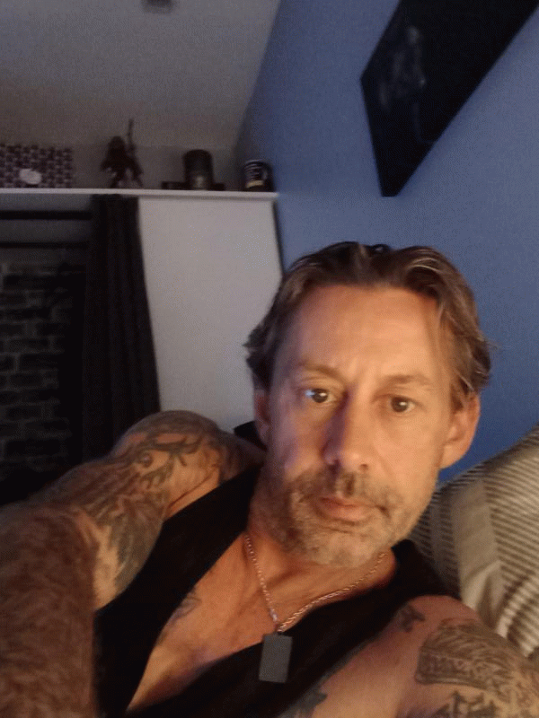 Mika 44 ans Bénonces