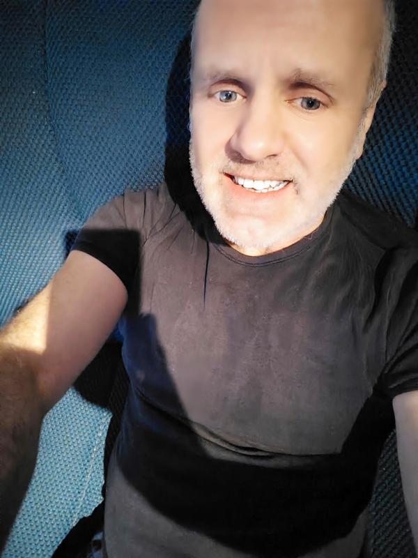 Azzaro  52 ans Clermont Ferrand