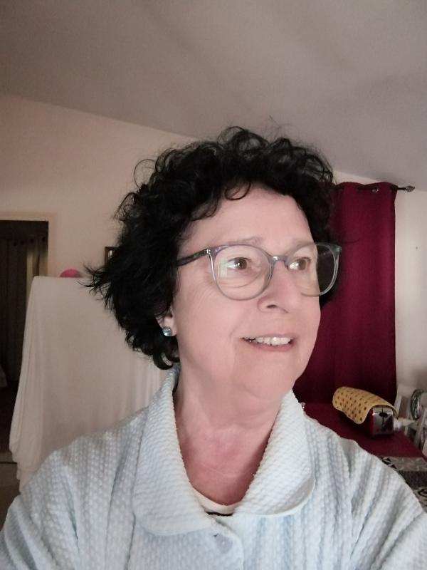 Vivi 71 ans Nogent sur Vernisson
