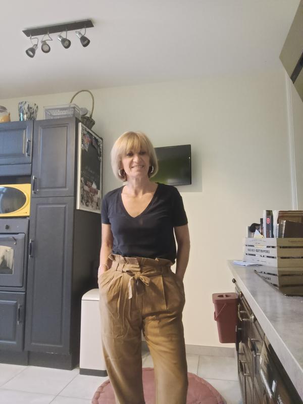 Severine 48 ans Varennes Vauzelles