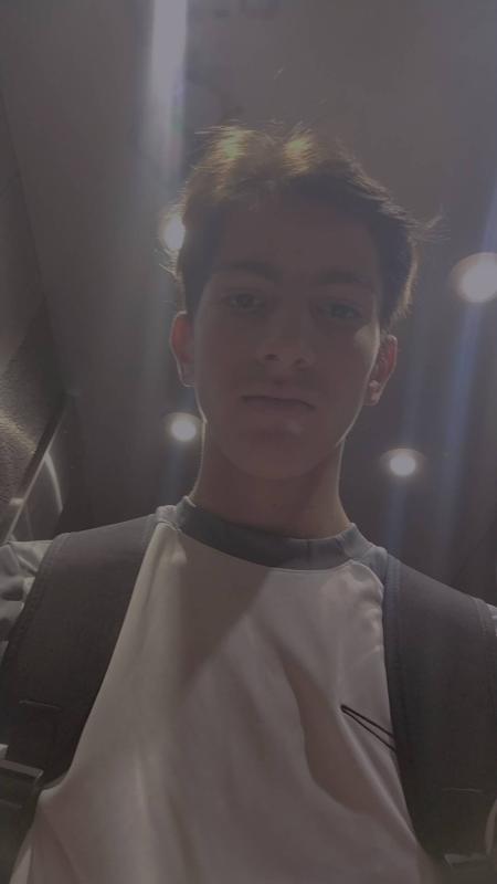 Nassim 18 ans lyon 8eme arrondissement