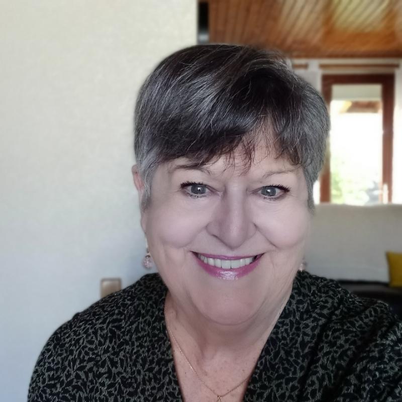 NOELLE 71 ans La Teste de Buch