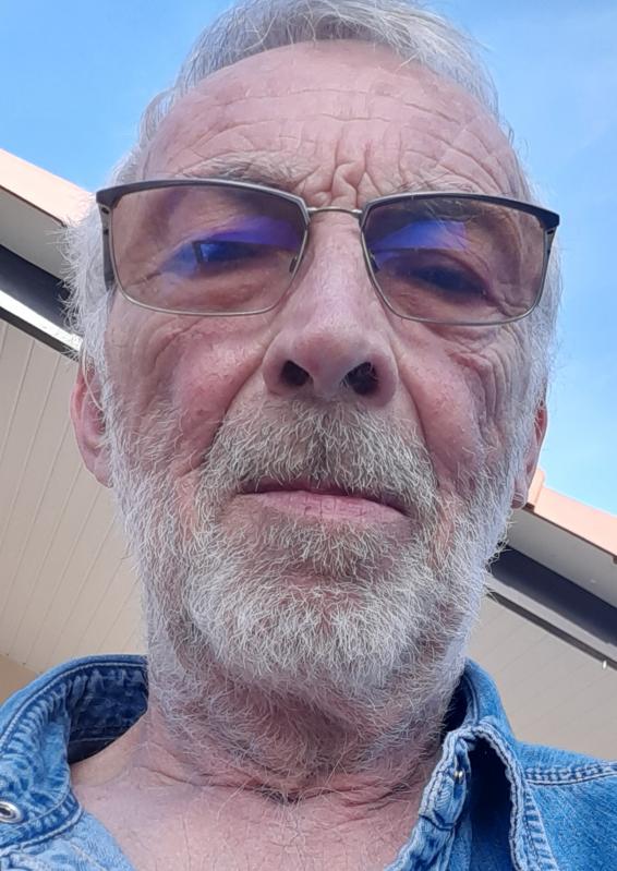 Michel 69 ans Méziré