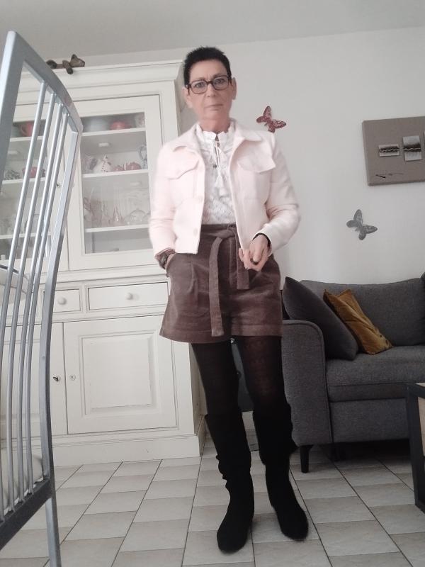 Martine  66 ans Le Mans