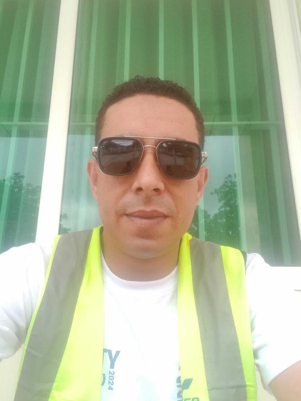 Tarek 31 ans Bourges