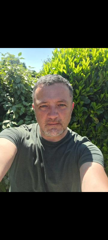 Benoît 46 ans Saint Gilles