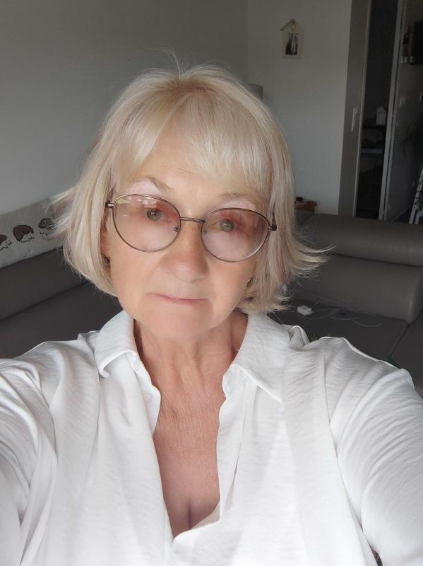 Elisa 65 ans Acheville