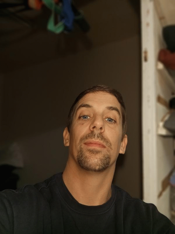 François  35 ans Montrouge