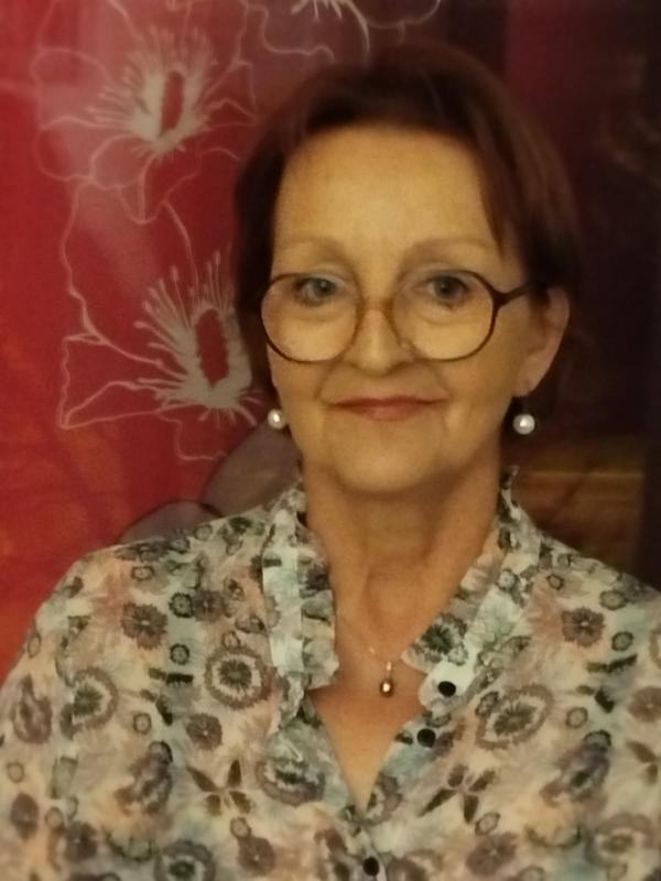 Babette  67 ans Montluçon