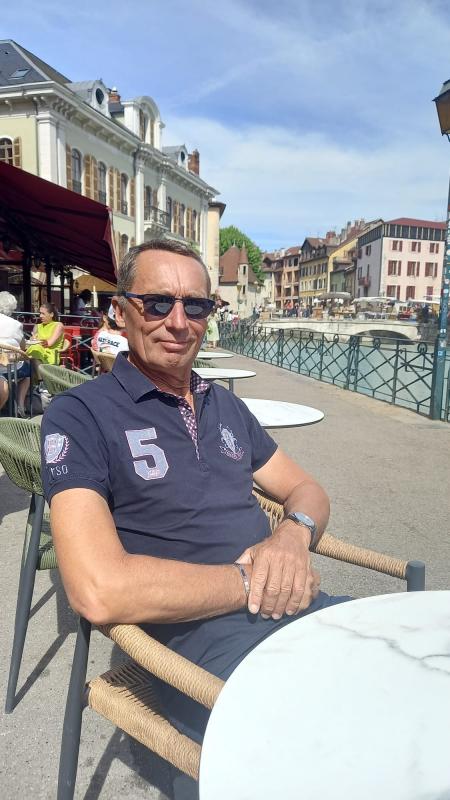 Chrisman 58 ans Orléans