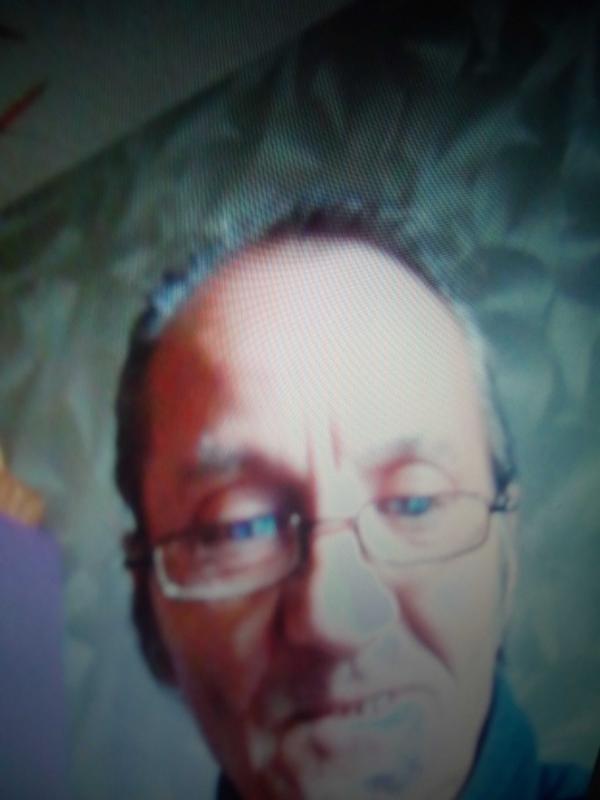 Éric  67 ans Échirolles