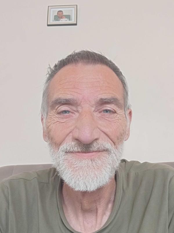 patrick  65 ans Campagne sur Aude