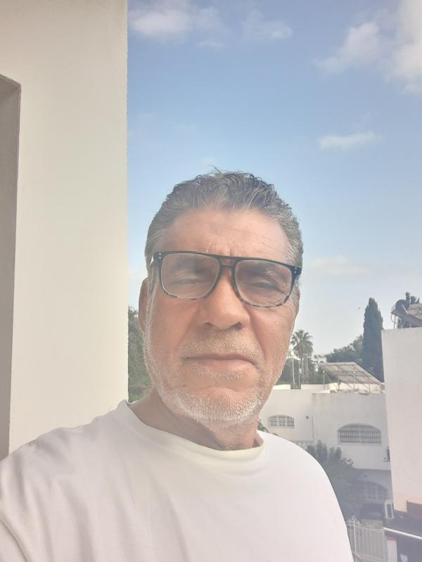 Mohamed  56 ans Nice