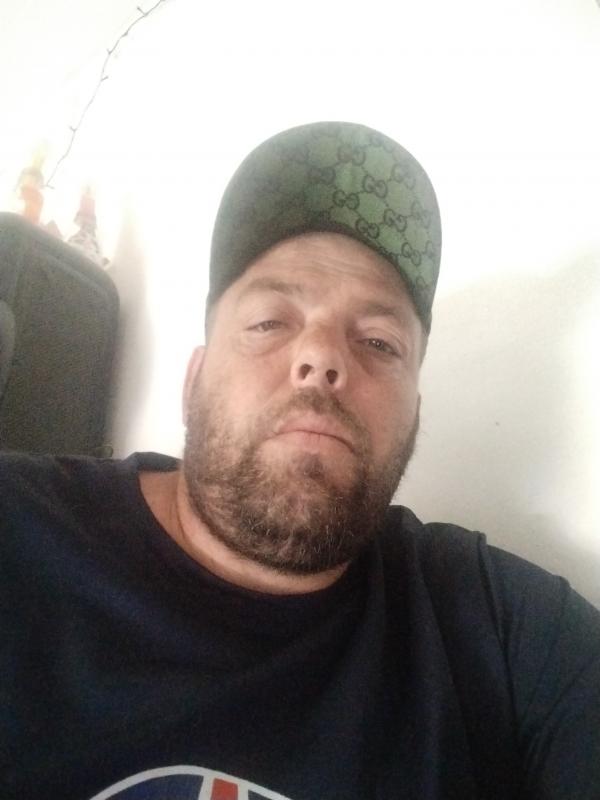 Juhan 38 ans Argentan