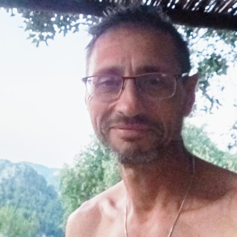 Emmanuel  49 ans Audrieu