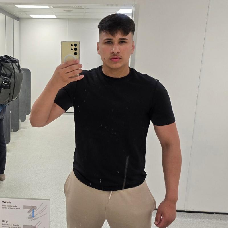 Vince 29 ans paris 1er arrondissement