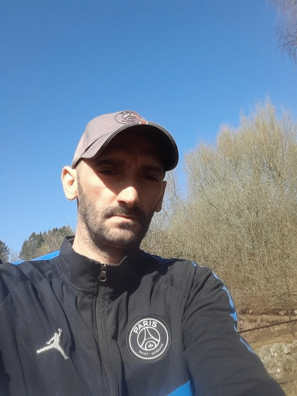 Anthony r 43 ans Bains les Bains