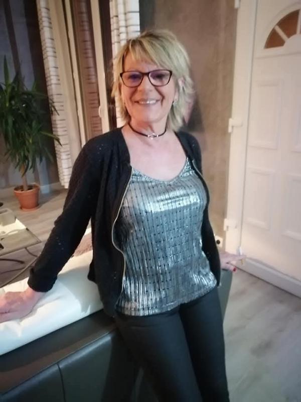 Sisi  58 ans Perpignan