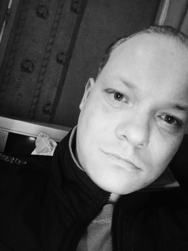 Kevinkevin 31 ans Valenciennes