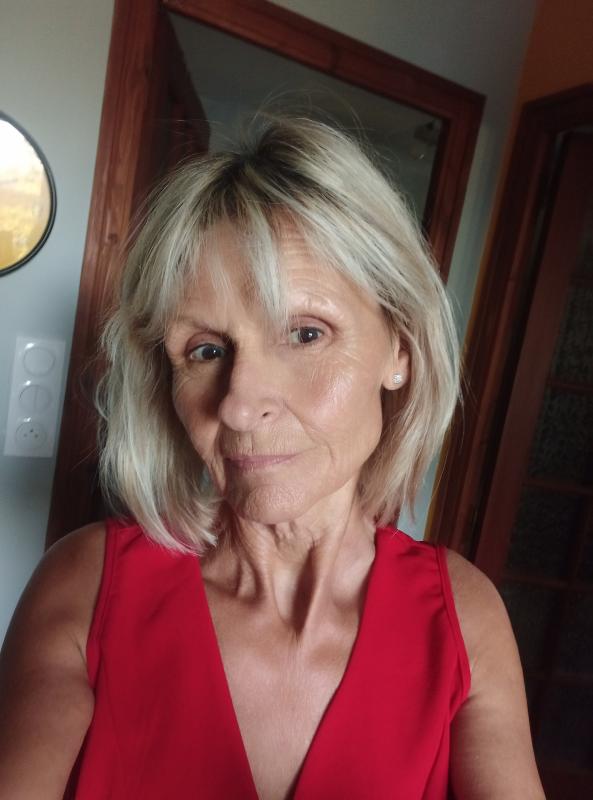 Élise  62 ans Saint Nicolas de Redon