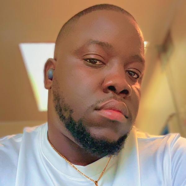 Alexi 32 ans Auxerre