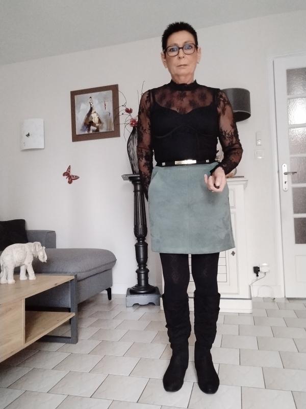 Martine  66 ans Le Mans