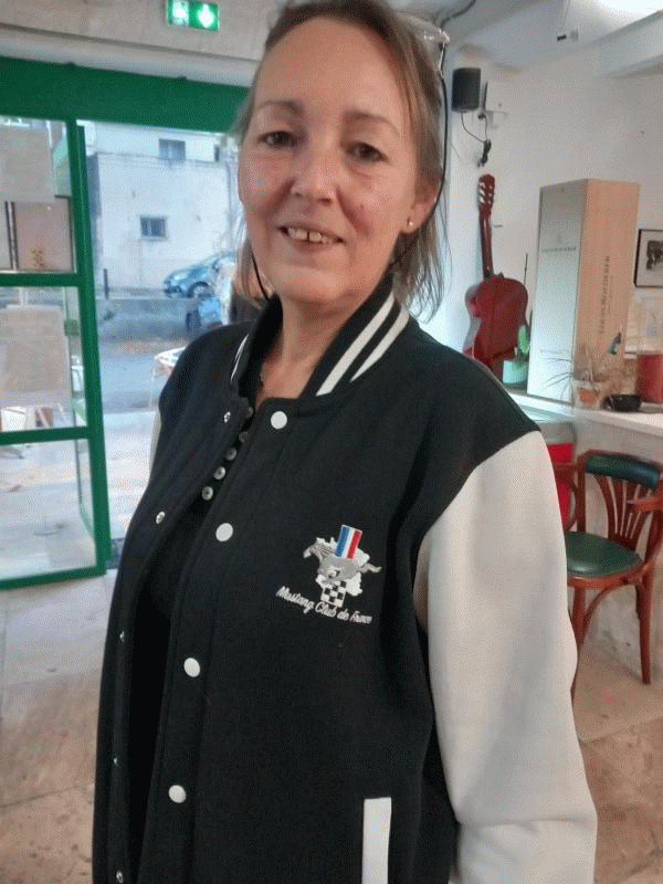 Leti 52 ans Arles