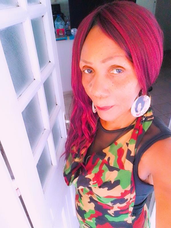 Anita 67 ans lyon 7eme arrondissement