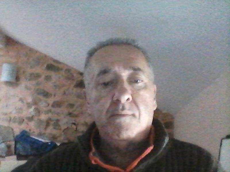 Bruno 65 ans Roanne