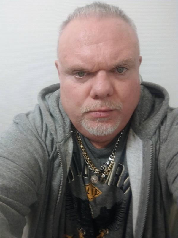 Daniel 52 ans Bagneaux sur Loing