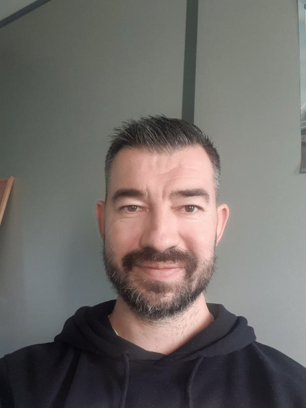 Christophe  41 ans Pralong