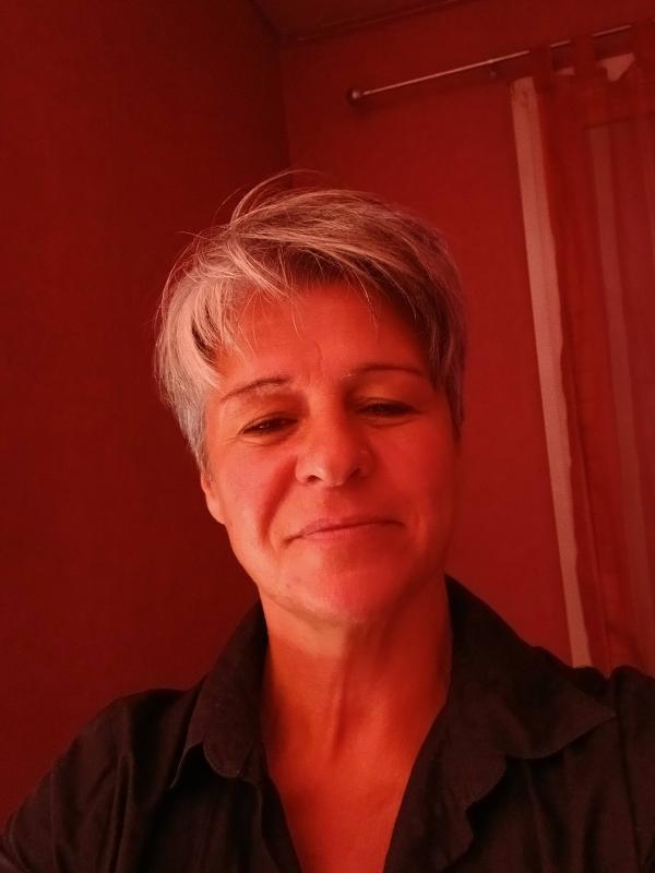 Marie 49 ans Peyrieu