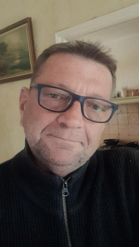 gilles cadeau 55 ans marseille 10eme arrondiss