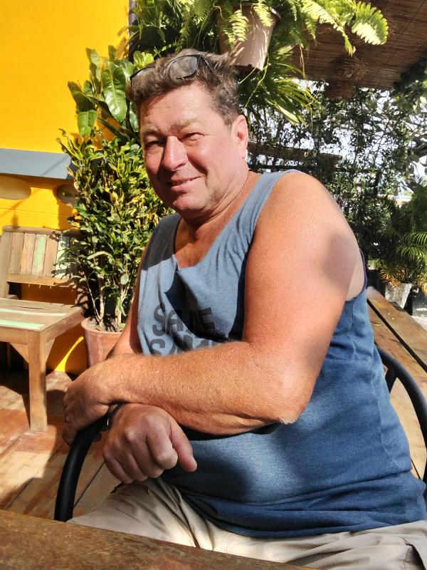 Jean Michel  66 ans Chartres