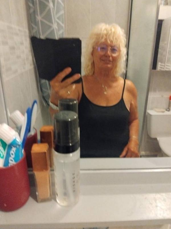 Virgine 73 ans Pomérols