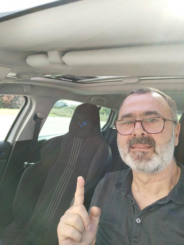 Maximilien  58 ans Labastide Saint Pierre