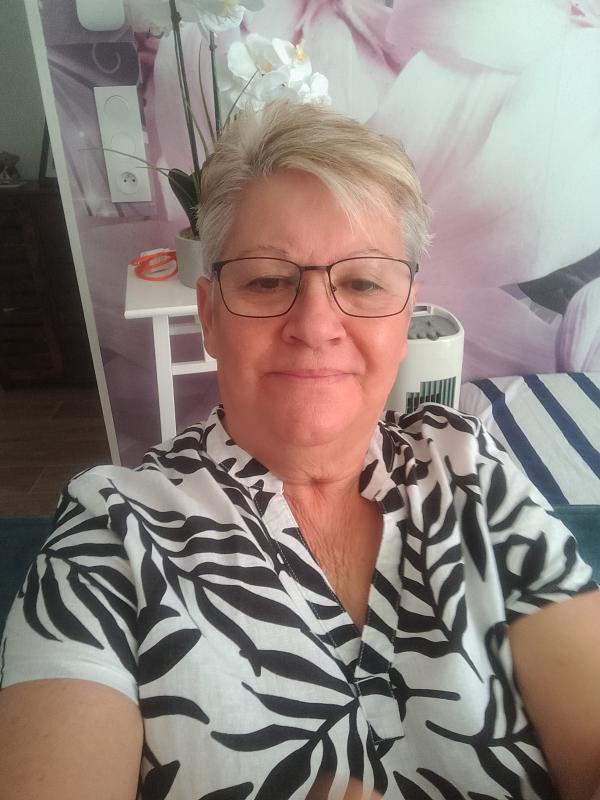 Marie  68 ans Rouen