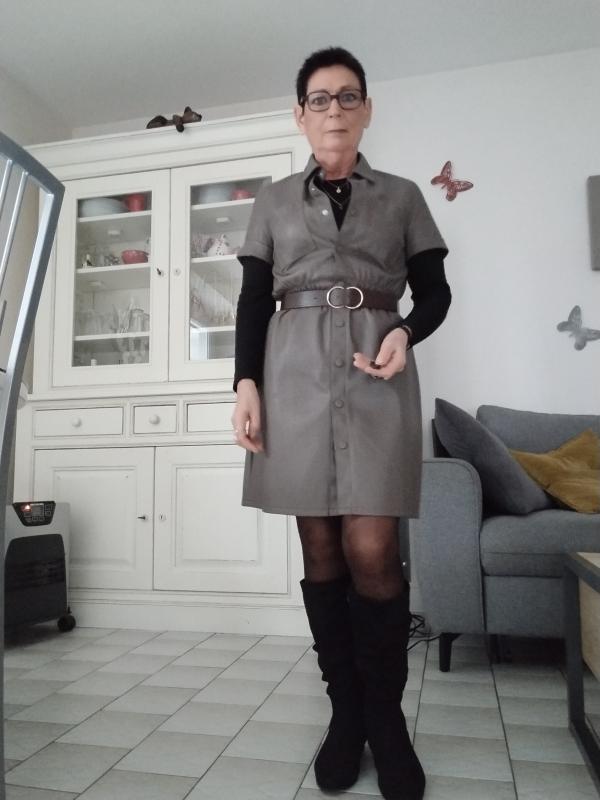 Martine  66 ans Le Mans